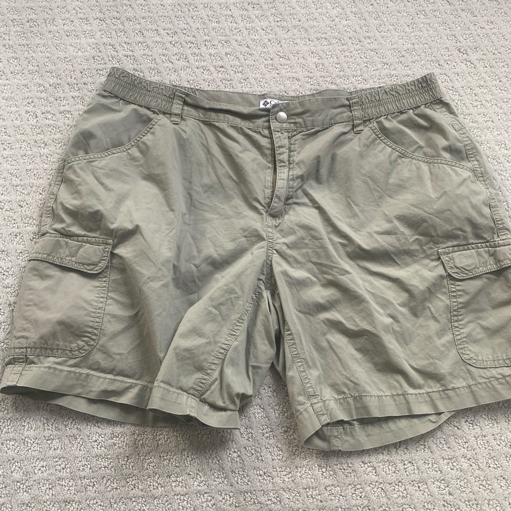 Columbia men’s XL Cargo Shorts